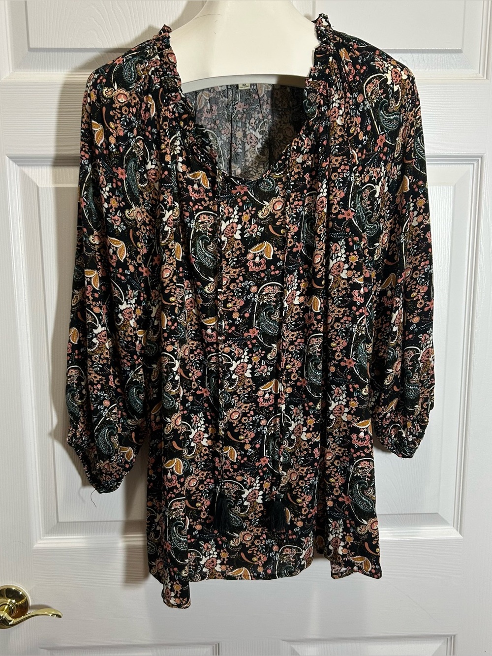 Indigo Rose Women's Black Paisley Floral Blouse